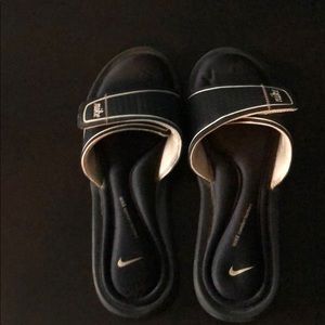 Women’s Nike sandals